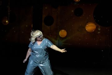 Tickets für Der Sturz der Kometen und der Kosmonauten am 13.10.2023 - Karten kaufen